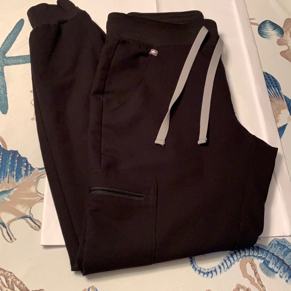 FIGS Scrubs - Joggers  Black XS